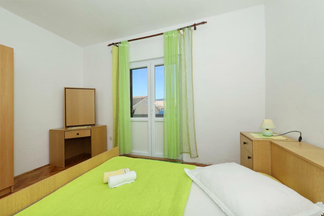 Apartmani Mila Паг Экстерьер фото